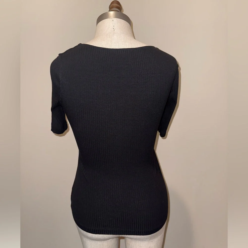 H&M 3/4 Sleeve Ribbed Top - Picture 3 of 4